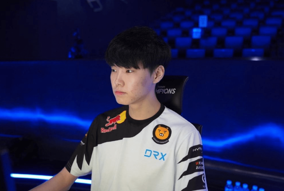 关于DRX绝杀FLY，Xiaohu完成帽子戏法的信息