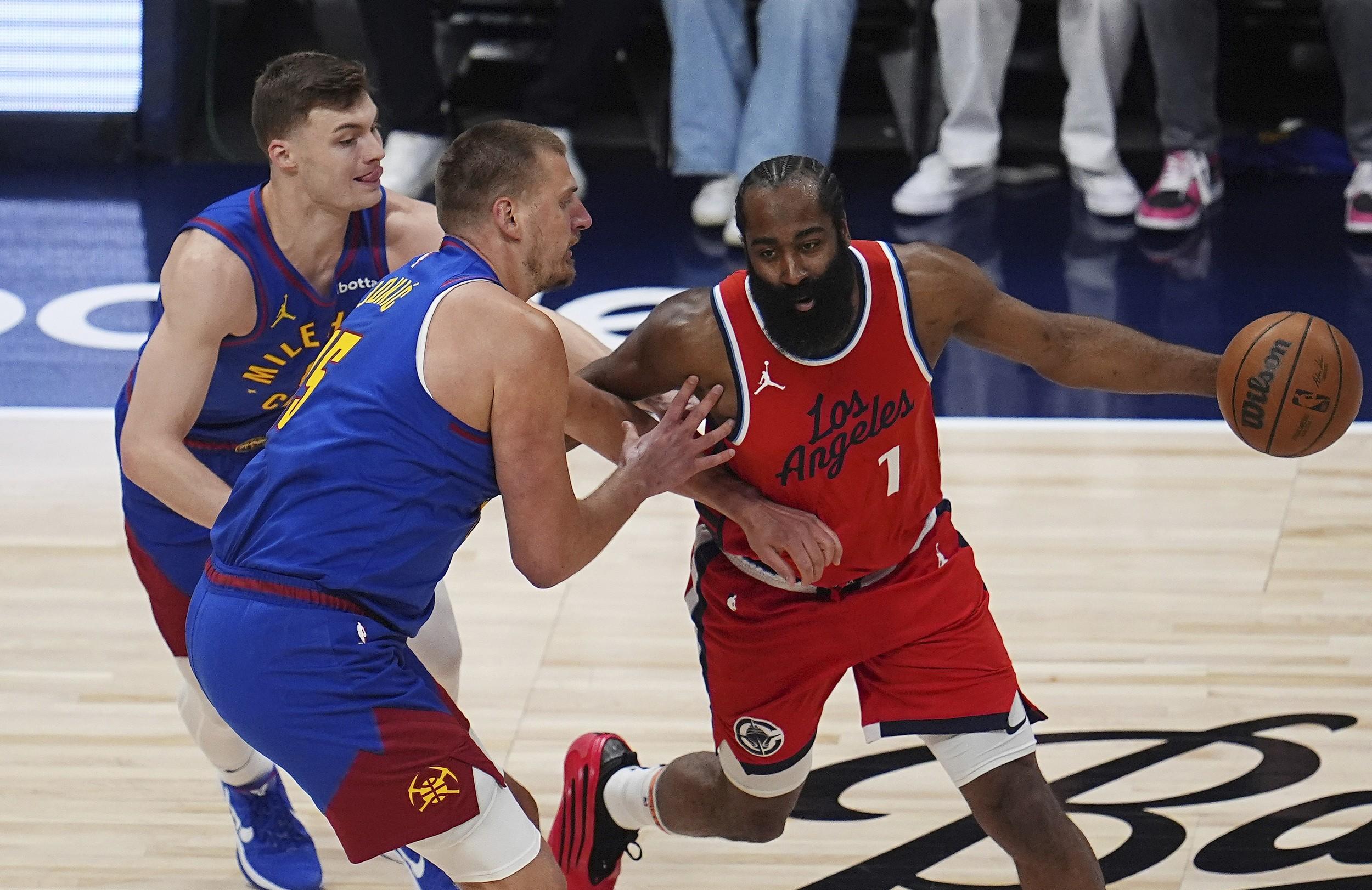 76人强势步行者，加里纳利制霸全场