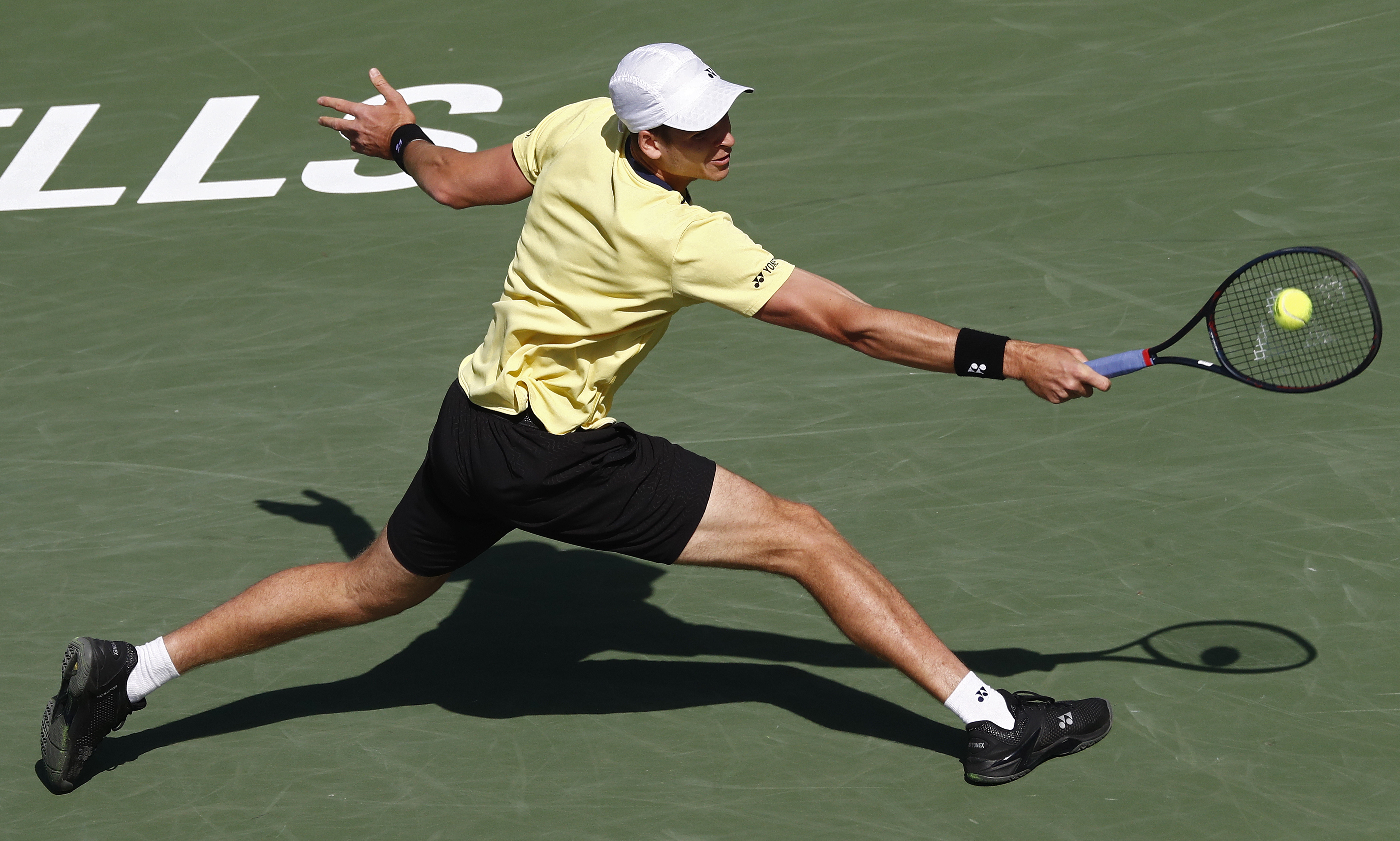 欧洲网球队血洗美国网球队，费德勒统治全场