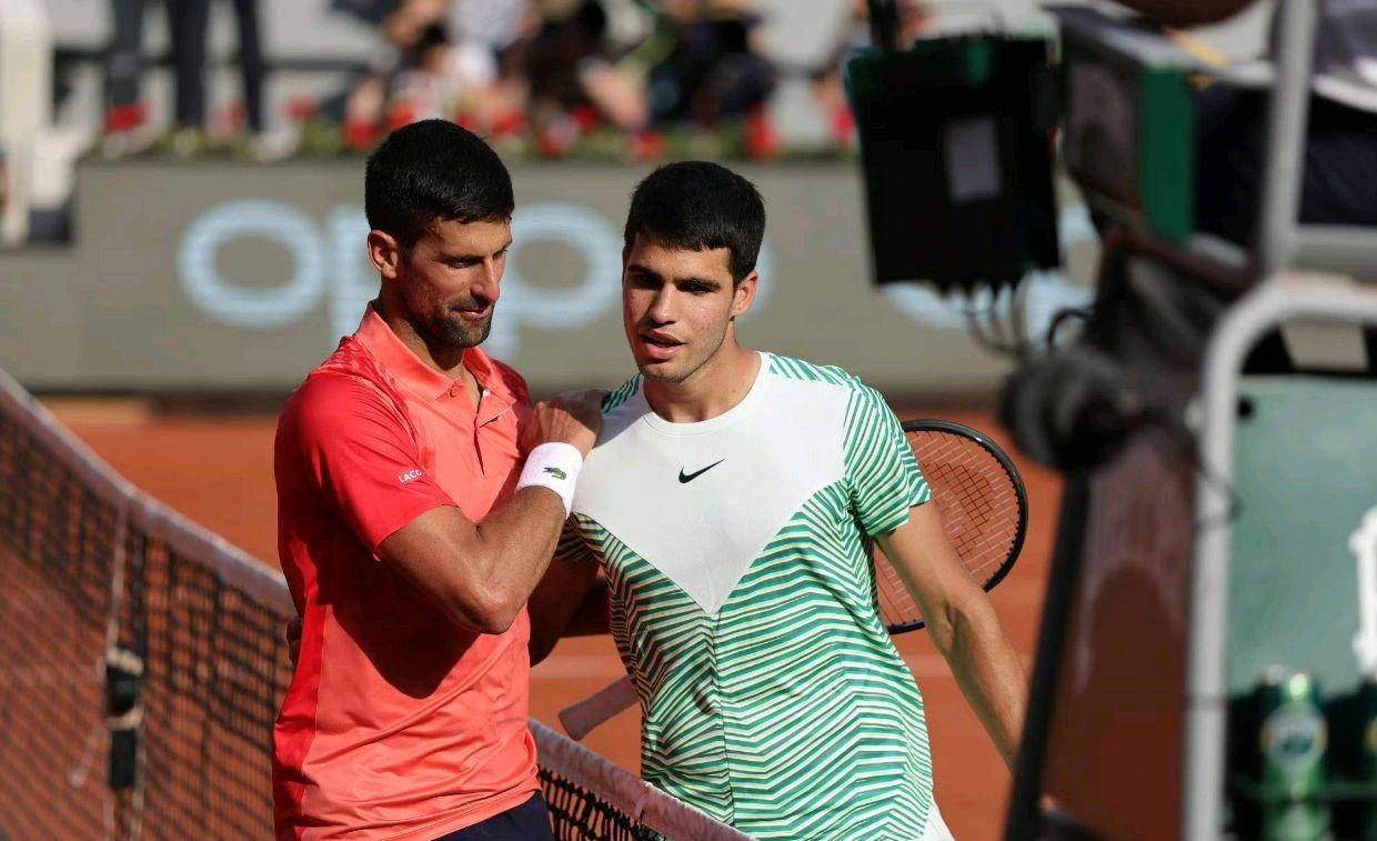 西班牙网球队险胜澳大利亚网球队,德约科维奇制霸全场的简单介绍 西班牙网球队险胜澳大利亚网球队,德约科维奇制霸全场的简单介绍