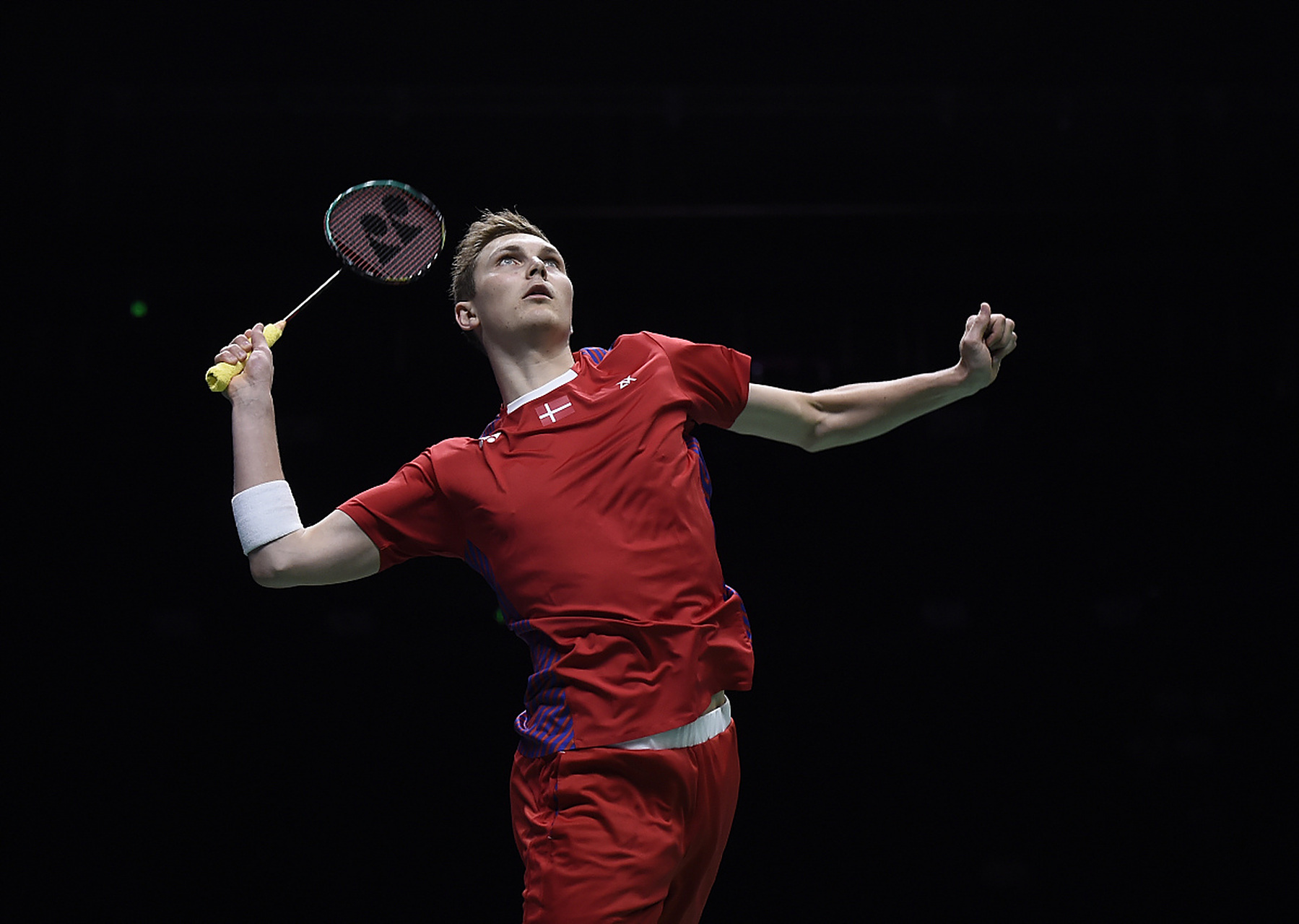 丹麦羽毛球队爆冷中国羽毛球队，安赛龙爆发神勇