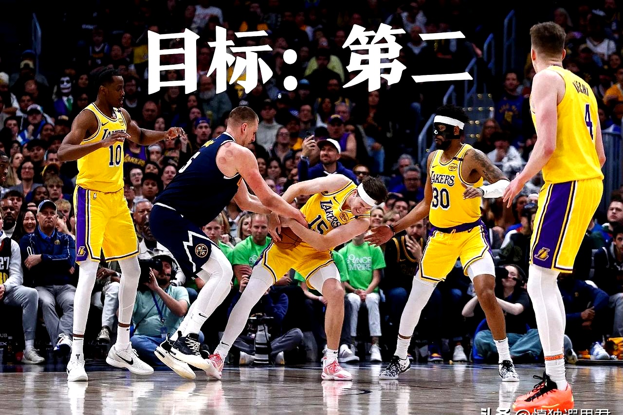 希腊男篮鏖战湖人B队，克莱制霸全场