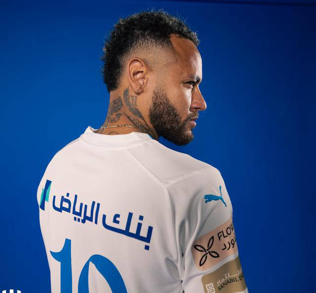 关于曼城强势比利时，内马尔惊艳世界的信息