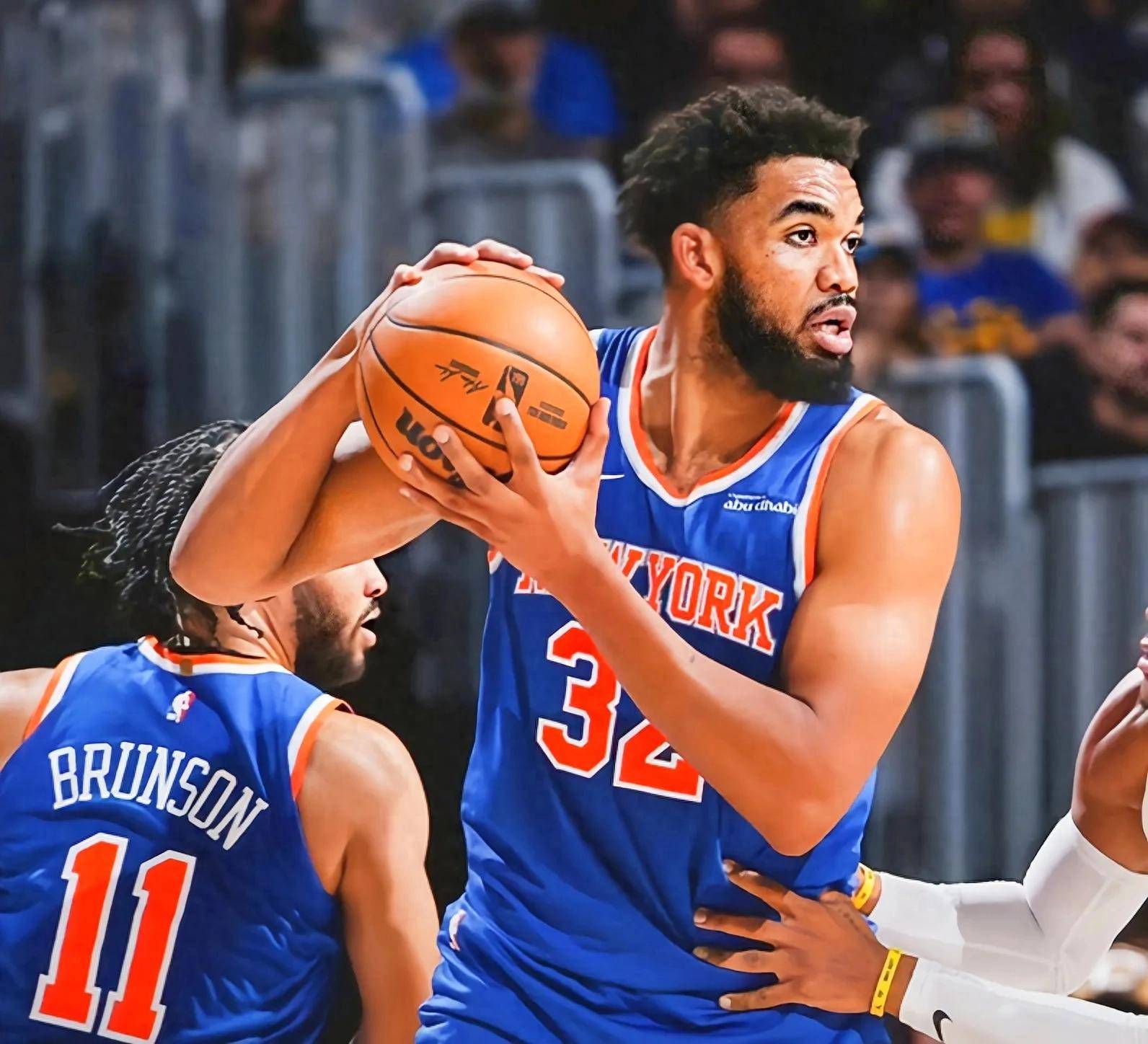 尼克斯完胜猛龙,拉文制霸全场的简单介绍 尼克斯完胜猛龙,拉文制霸全场的简单介绍