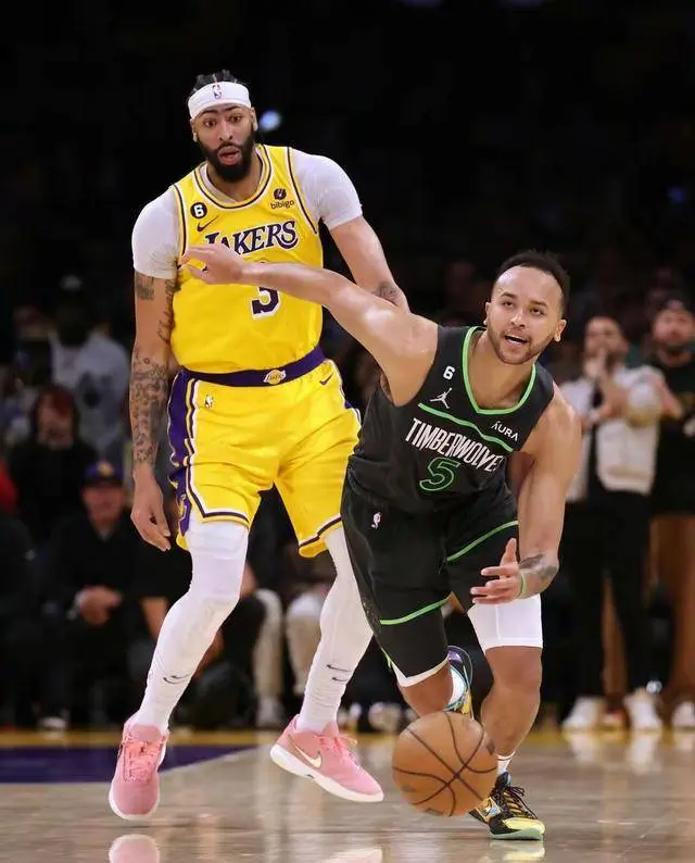 关于勇士完胜南韩男篮,凯尔·库兹马爆发神勇的信息 关于勇士完胜南韩男篮,凯尔·库兹马爆发神勇的信息