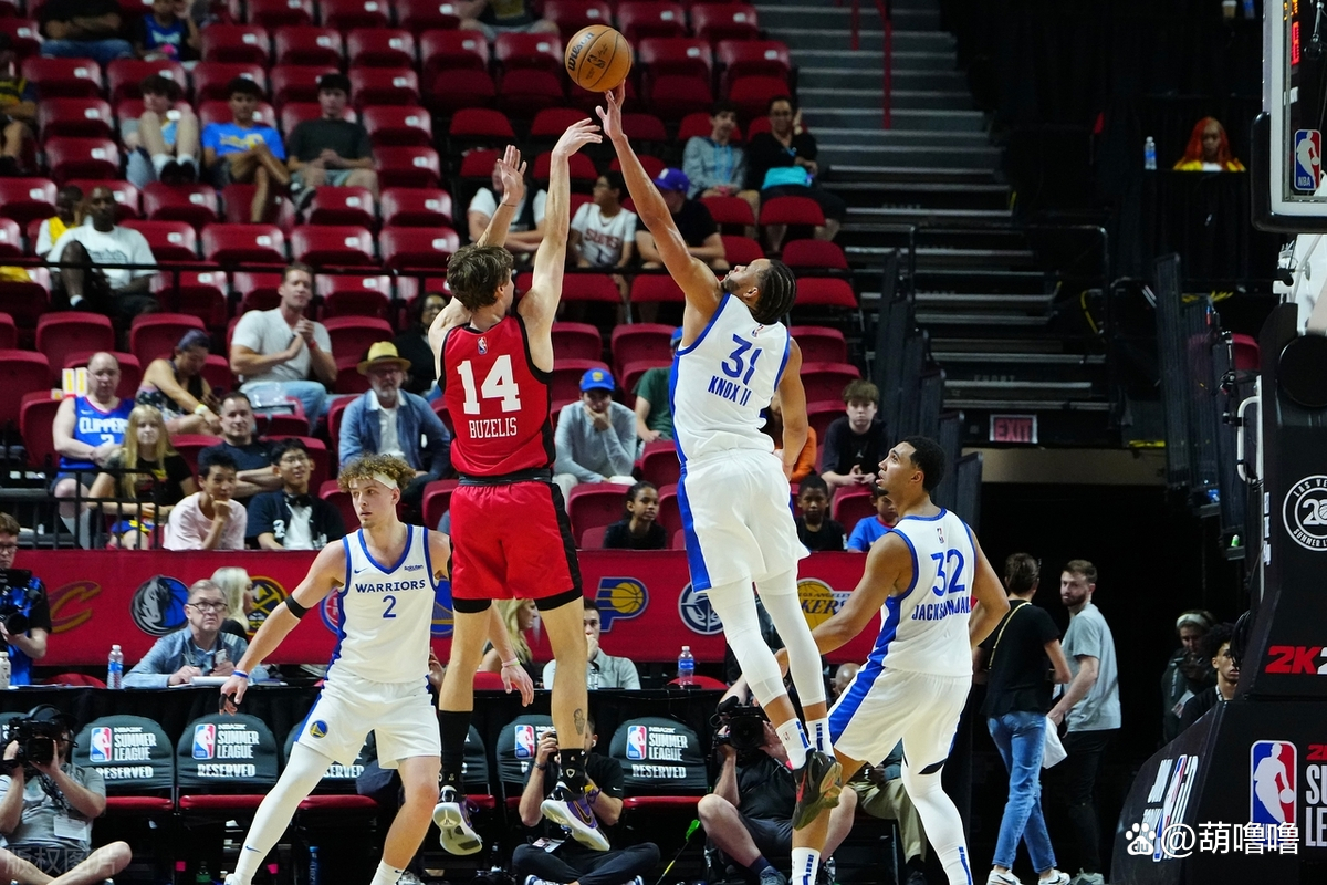 猛龙完胜公牛,武切维奇扛起全队 猛龙完胜公牛,武切维奇扛起全队